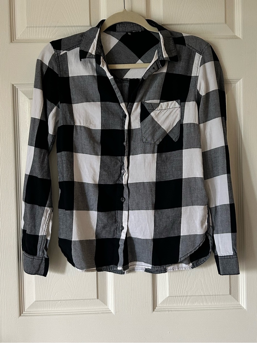 H&M Black White Buffalo Plaid Button Down Shirt Long Sleeve - Size 0